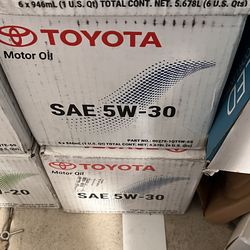 5W30 Motor Oil - Genuine Toyota - 6 Quart Case