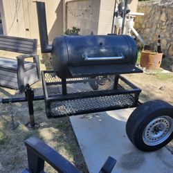 Towing Charcoal Grill