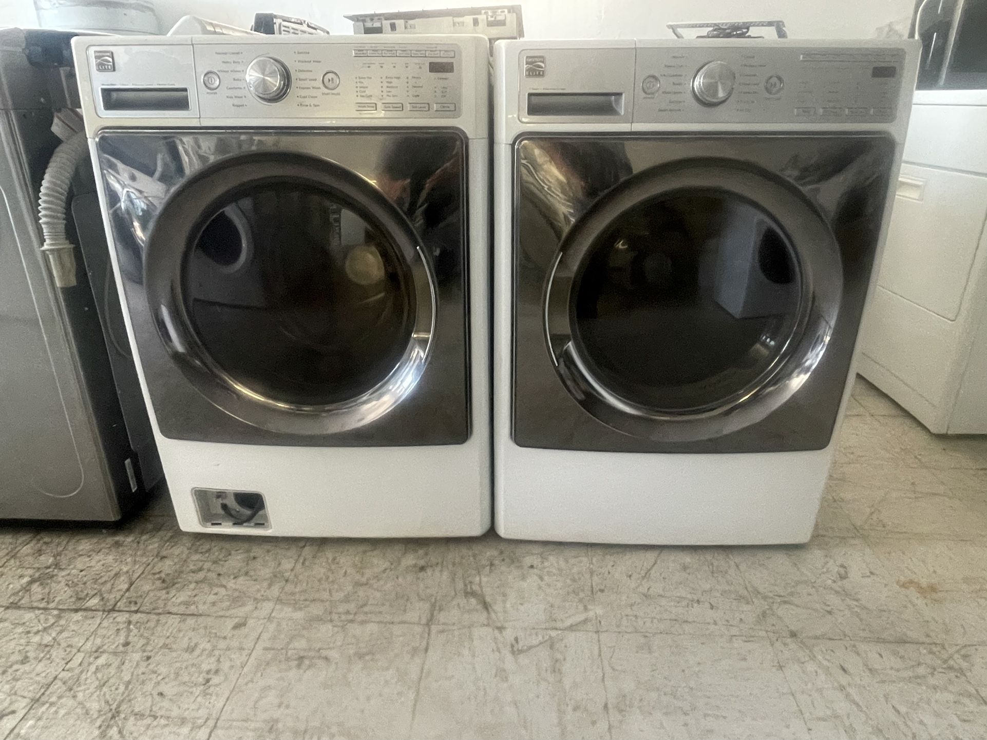 Heavy Duty Kenmore Elite Steam Front Load Washer & Dryer Electric Set (High Efficiency)