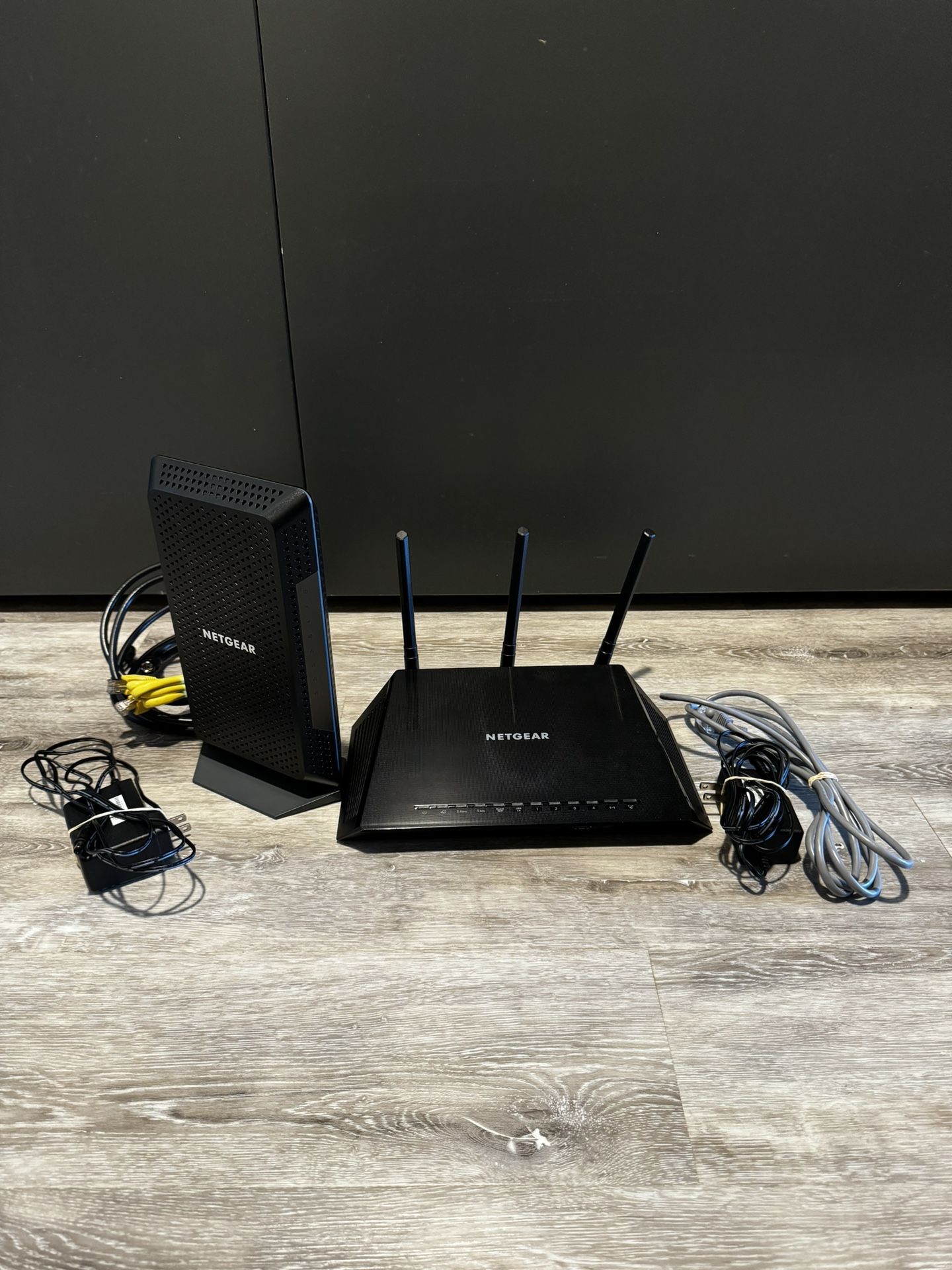 Netgear Nighthawk Cable Modem & Smart WiFi Router