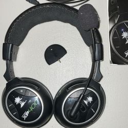 Turtle Beach PX4 And XP400 With Transmitters And Fiber Optic Audio Cable