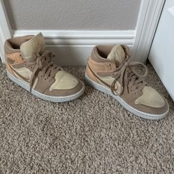 Women’s Air Jordan 1’s Retro High OG “Praline”