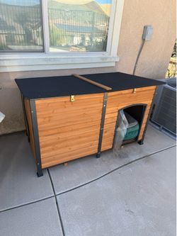 Heated XL dog house