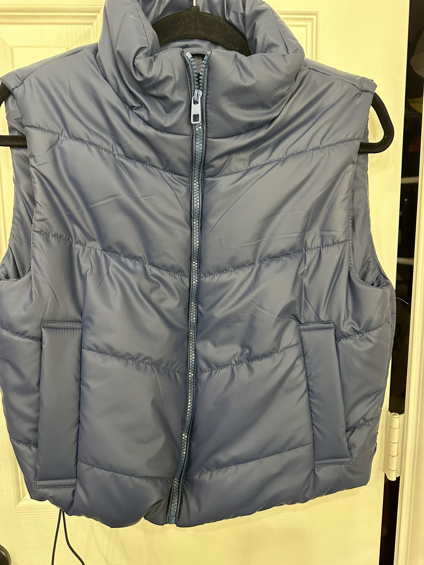 Women’s One & Only Navy Puffer Vest- Size Small New
