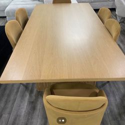 New Dining Room Set Of 7pc Solid Wood $1299