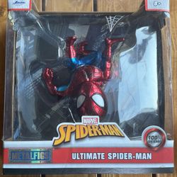 Metal Figs Ultimate Spider-Man