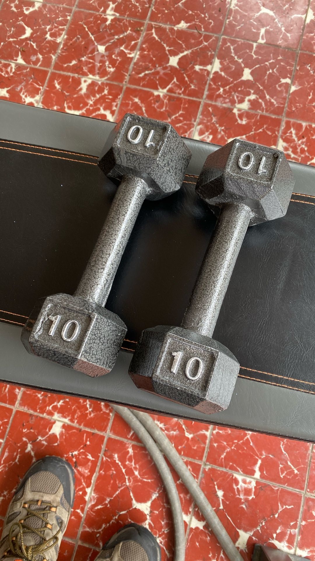 Pair Of 10lb Each Cast Iron Dumbbells In New Condition