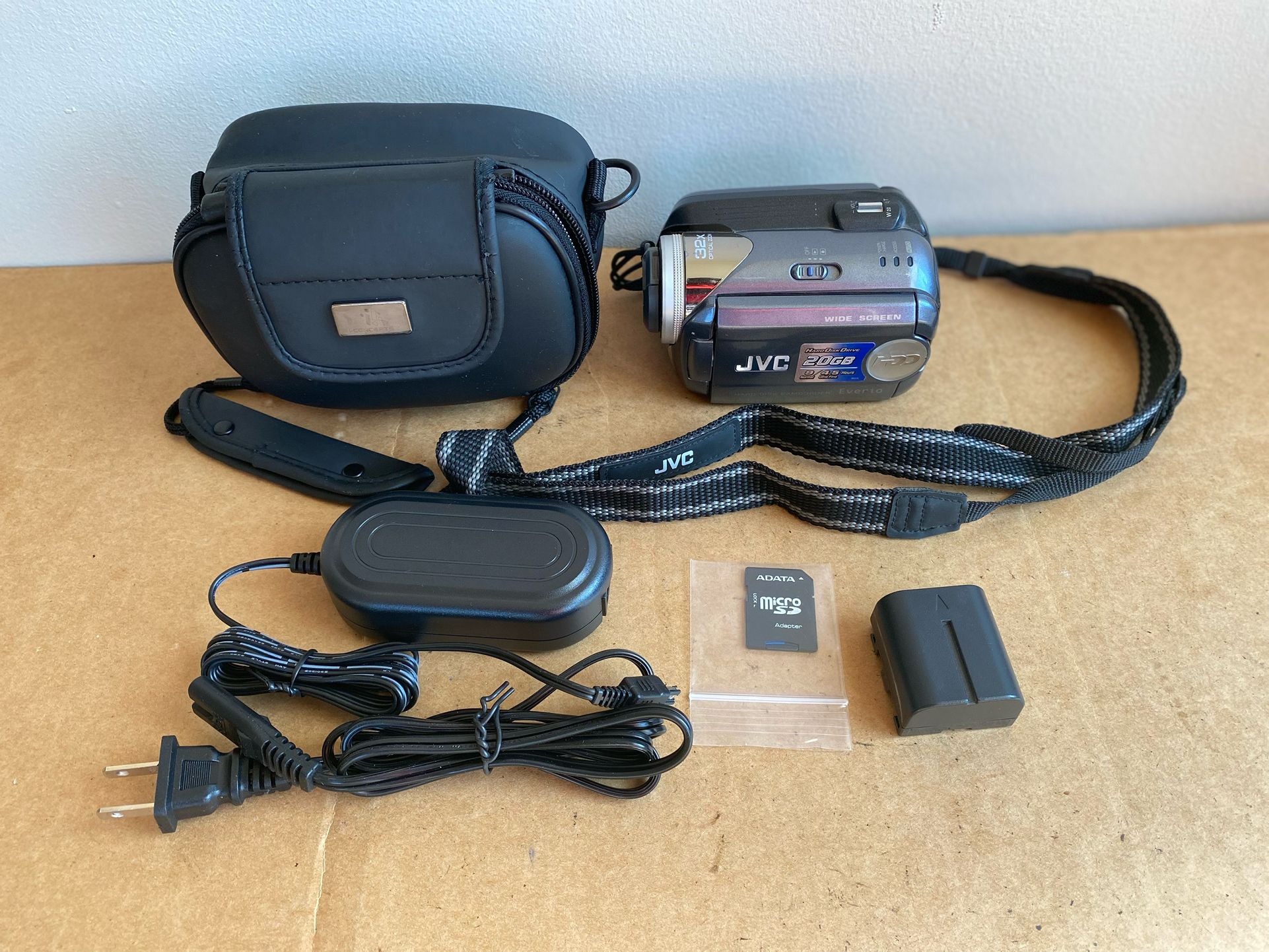 JVC Everio GZ-MG27U Digital Camera