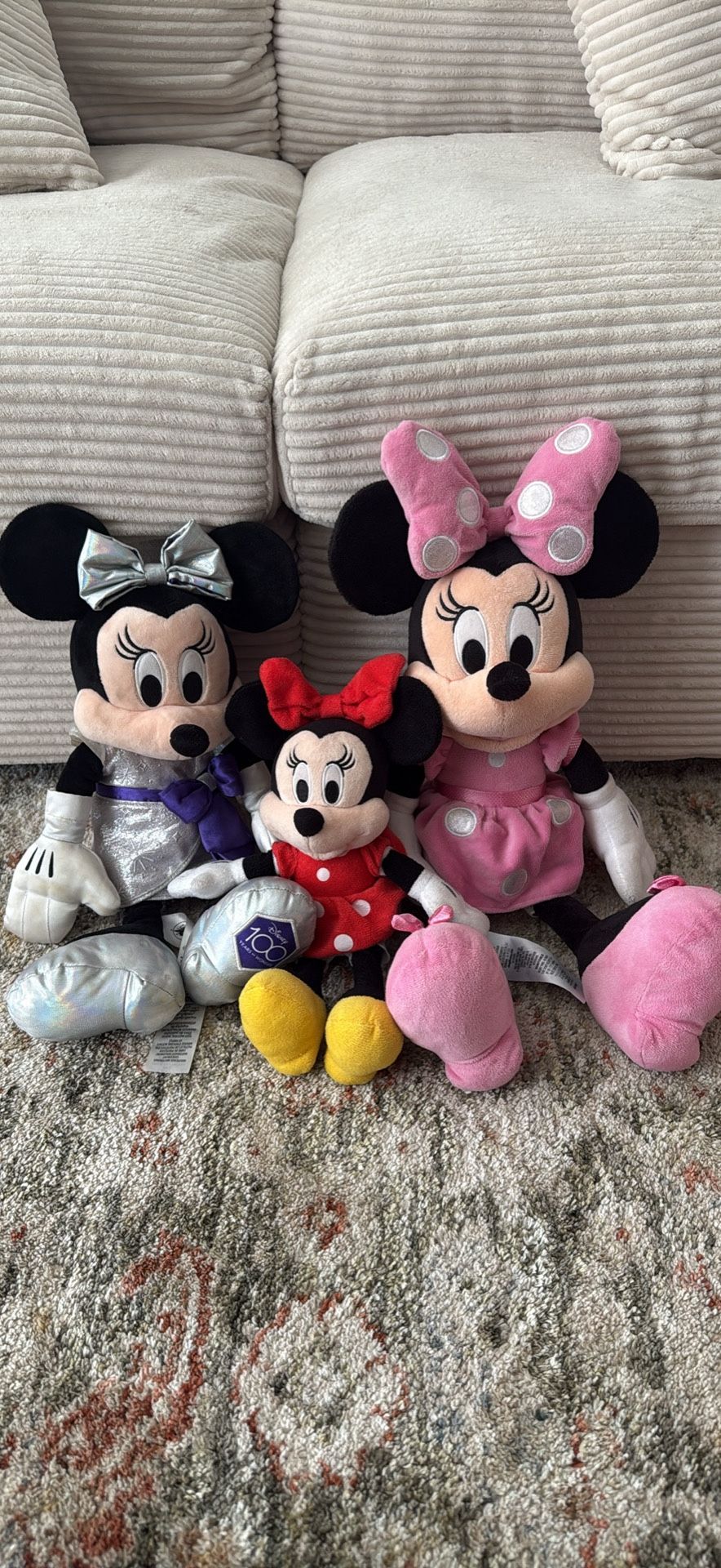 Minnie Mouse Plush Toys