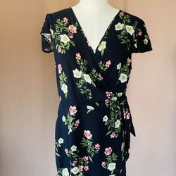 Dress Size L Black w/Pink & White Flowers