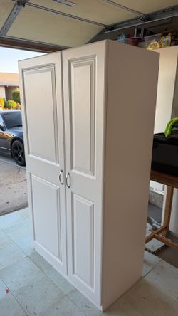 White cabinet unit