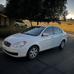 2010 Hyundai Accent