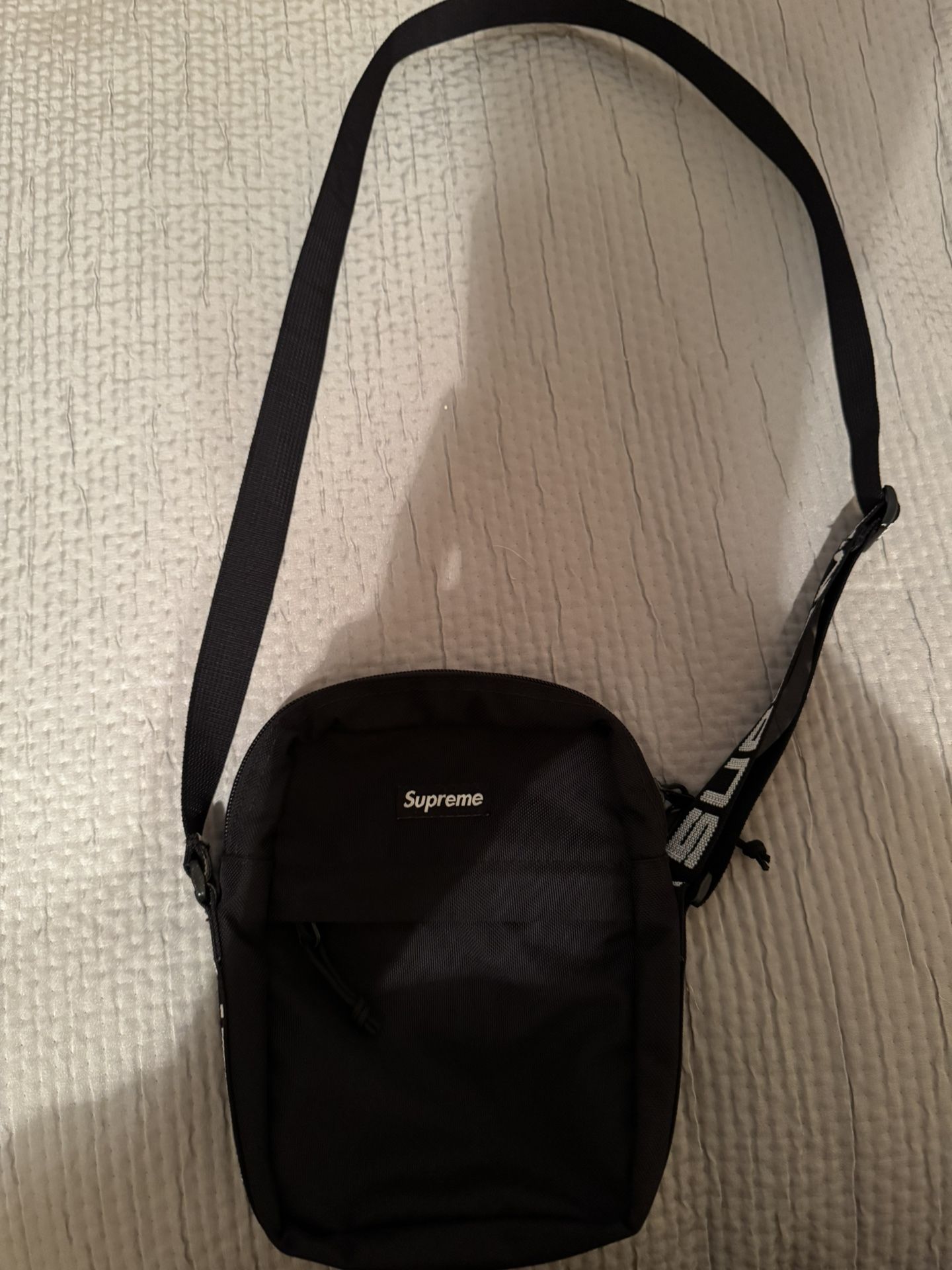 Supreme SS19 Shoulder Bag