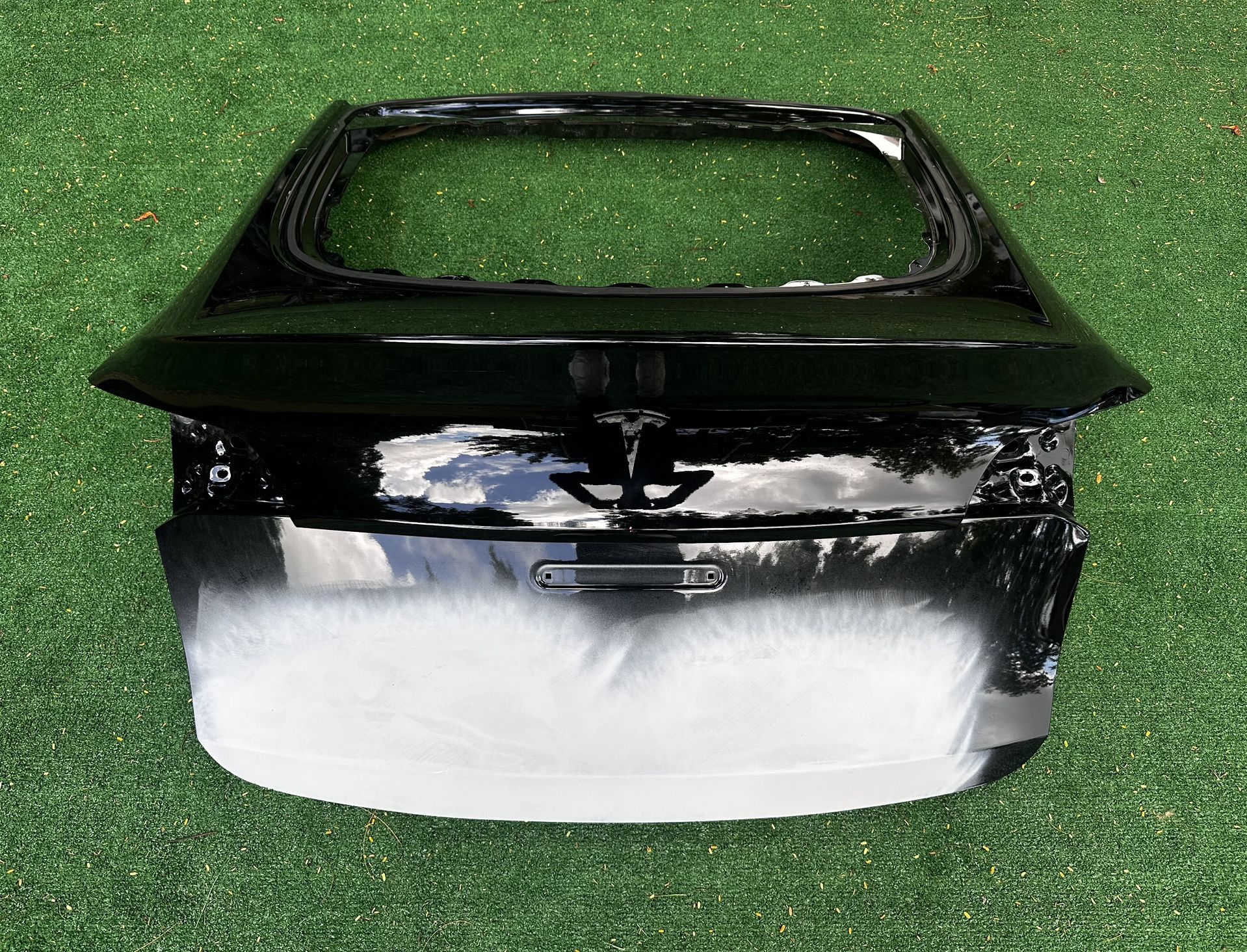 Tesla Model Y Liftgate Tailgate Trunk Lid Tapa De Maletero 2021 2022 2023 2024 2025