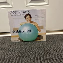 STOTT PILATES STABILITY BALL