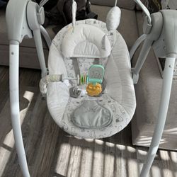 Disney Pooh Swing