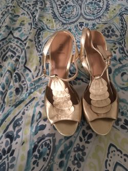 Women baker heels size 7
