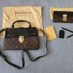 Louis Vuitton Set $1500 Obo Pickup In Oakdale 