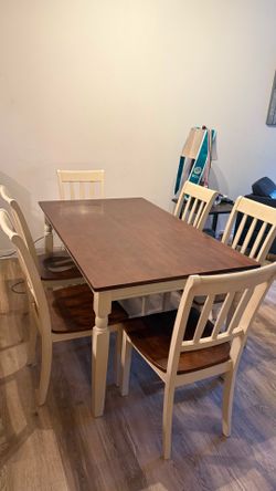 Dinning table with 6 share