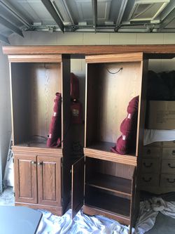 WALL UNIT WITH TOP COVER