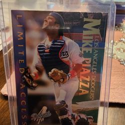 Mike Piazza Nineteen Ninety Seven Skybox Circa Limited Access Insert Baseball Card 