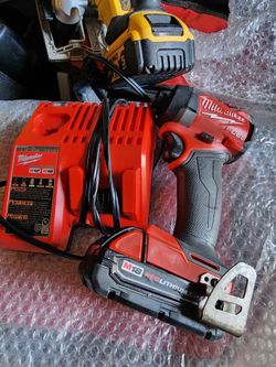 Firm Price🛑 Milwaukee M18 Fuel 1/4" Impact Drive Used Good" Batt&Charger Included. Precio Firme 🛑 
