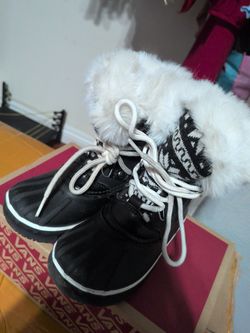 Child snow boots
