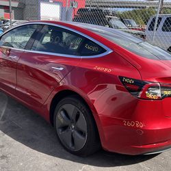 PARTS OUT PARTES 2017 2023 TESLA MODEL 3 ELECTRIC MOTORS BATTERY SEATS DOORS TRUNK LID FRUNK WHEELS SCREEN AC COMPRESSOR SUSPENSIONS