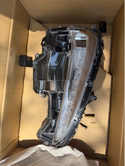 Toyota Prius prime passenger turn signal lamp