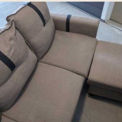 Free Sofa With Footrest 