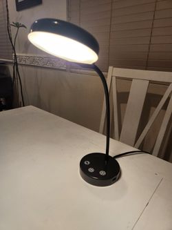 Desk Lamp With USB Port