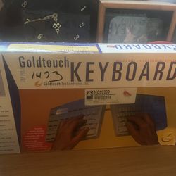 Goldtouch Keyovation US Ergonomic Split Keyboard KFK-E87YY White / Beige PS/2