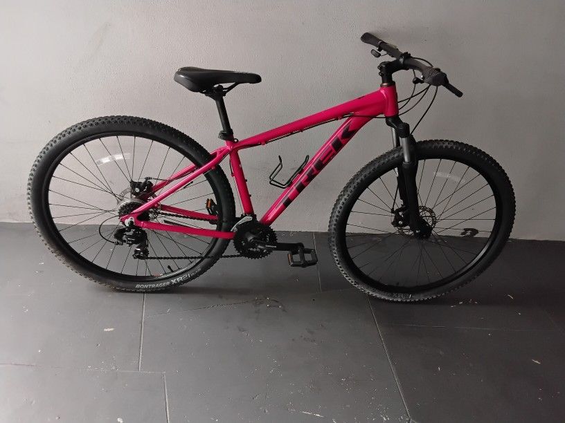 BICYCLE TREK 21 SPEED SIZE 29 BRAND NEW 
