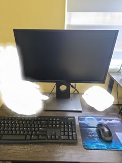 Computadora de mesa.
