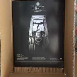 UCS AT-AT - Canadian Version - Brand New