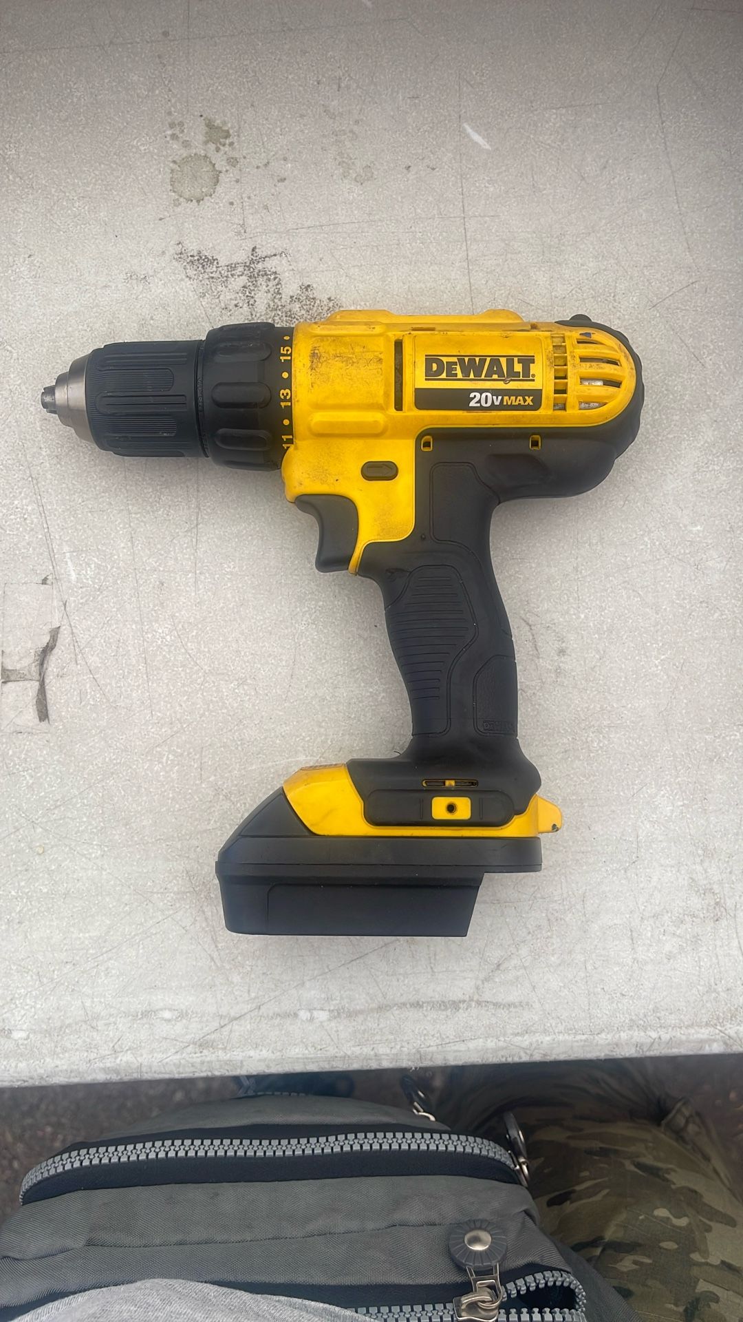Dwalt Drill