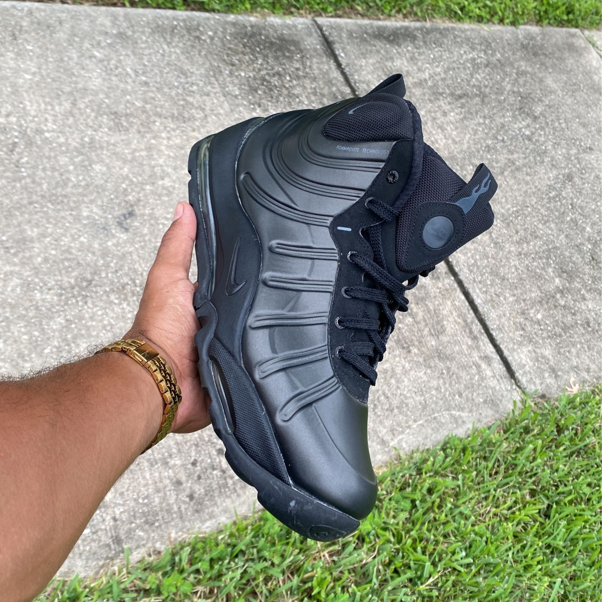Size 12- Nike Air Bakin Posite Triple Black 2019.