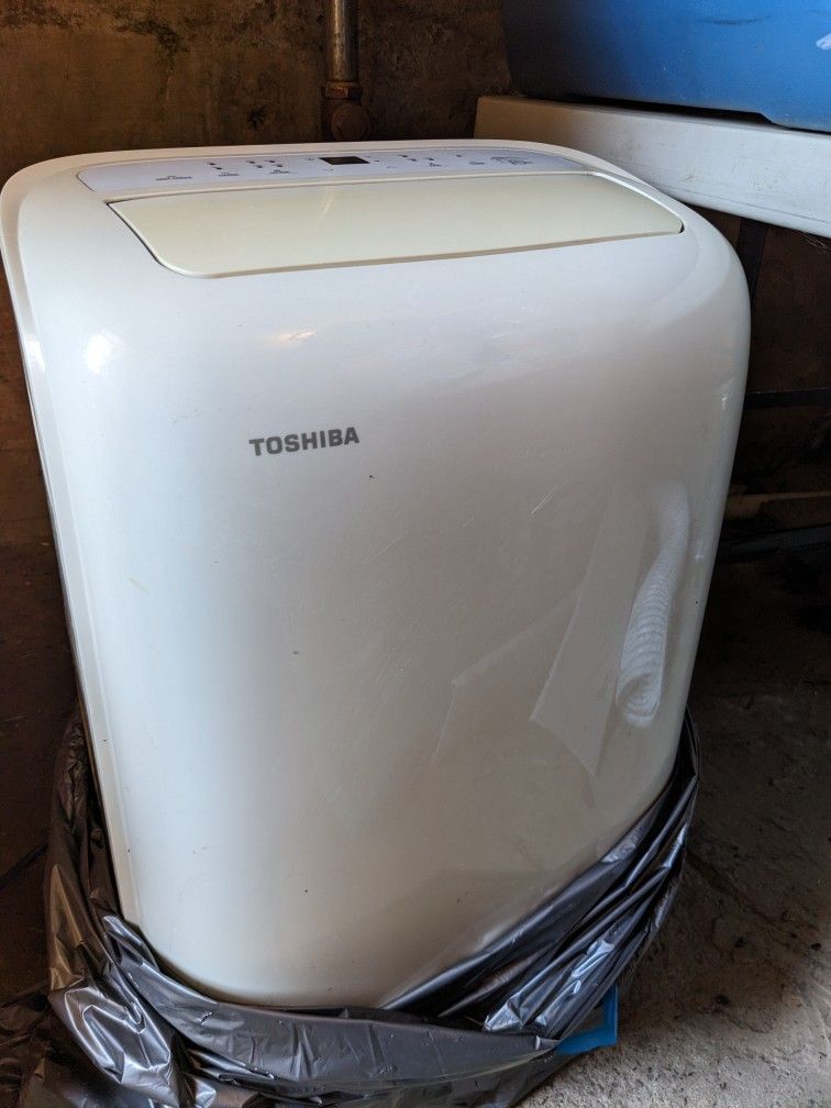 Standing Air Conditioner 