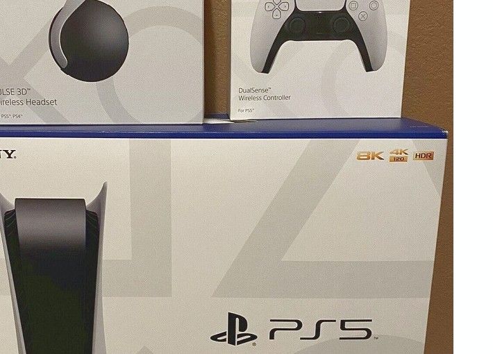 URGENT. Sony PlayStation 5 - For sale