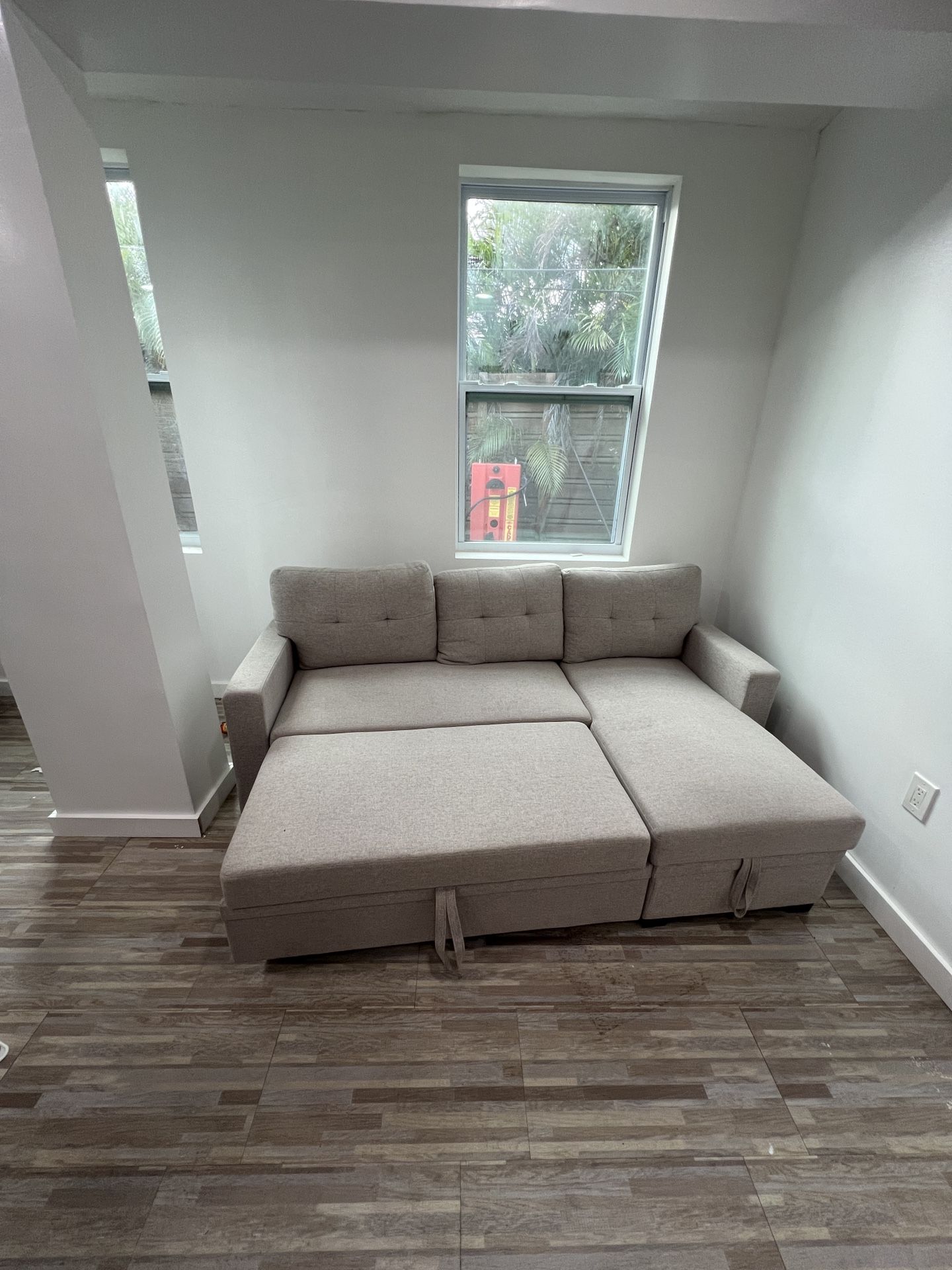 Pull Out Couch With Storage