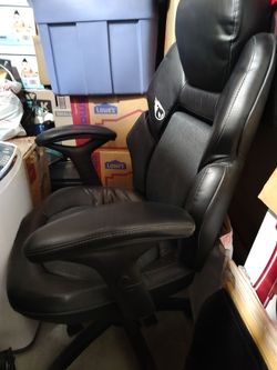 DPS Gaming Chair