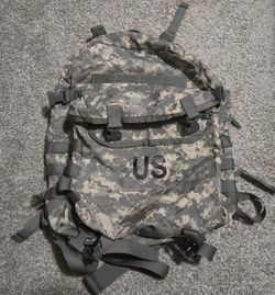 US Molle 2 load Berring 3-Day Assult Pack UCP Digital Camouflage