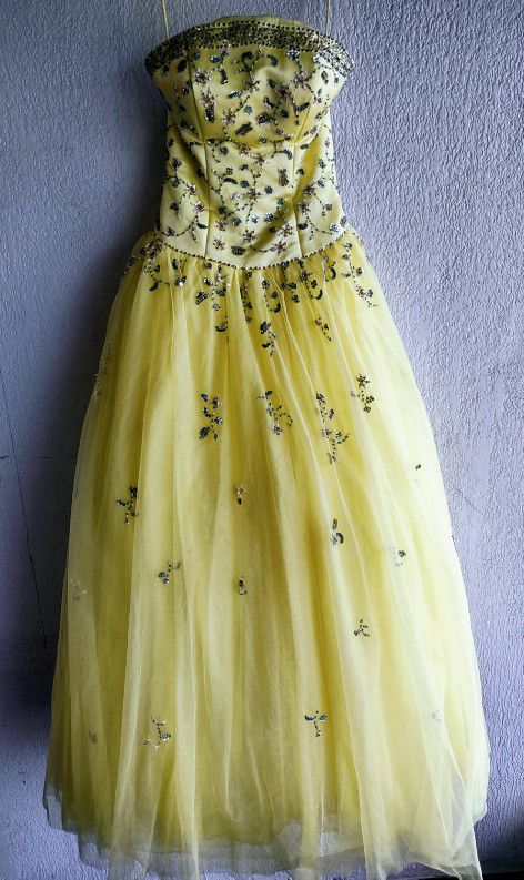 Prom - Quinceanera Dress - Yellow - Size 8