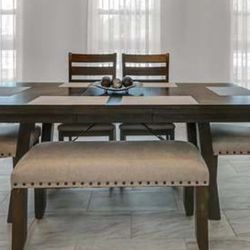 Mid-Century Modern/Modern Farmhouse Dining Table & Chairs