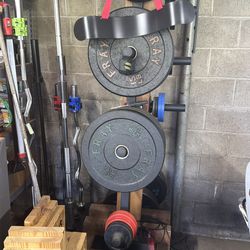 Fray crumb bumper plates with rolling rack.