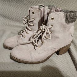 Wonder Nation Pink Boots. Size 4