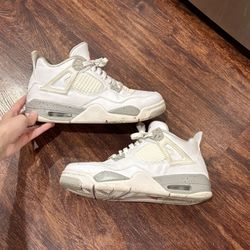White Oreo Jordan 4 Size 7y