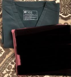 Women’s FIGS Catarina One-Pocket Scrub Top Size Small