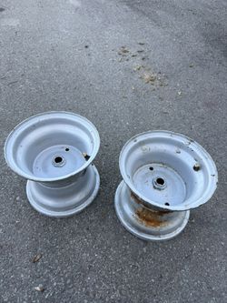 John Deere LA110 Rear Rims