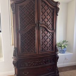 Dark cherry Wood 5 Piece Bedroom Set